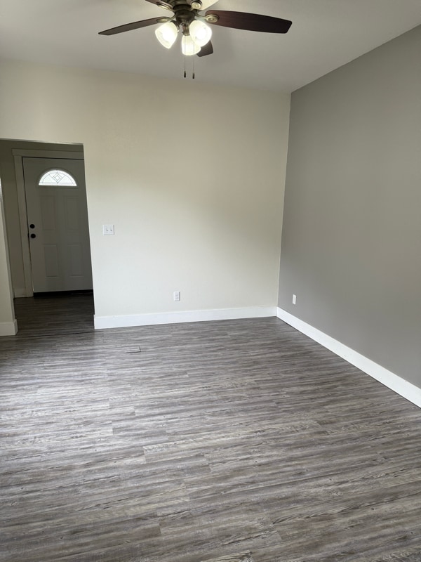 Building Photo - 702 9th St SW Rental