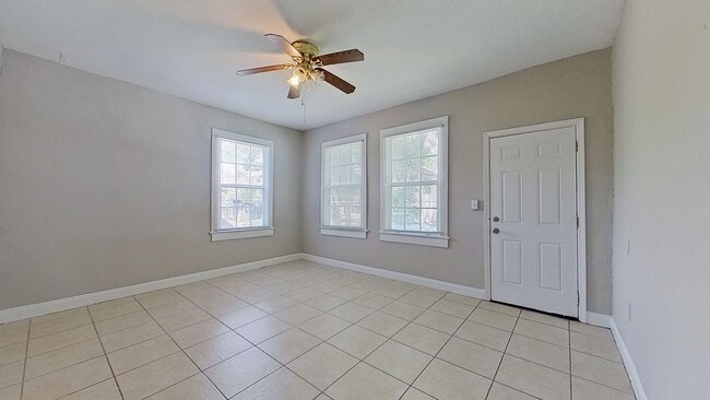 Photo - 2671-2673 Forbes Street Unit 2671 Forbes St B