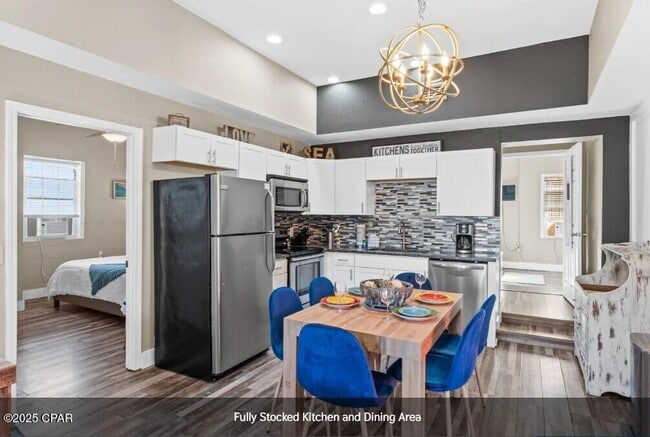 Photo - 204 Carol Pl