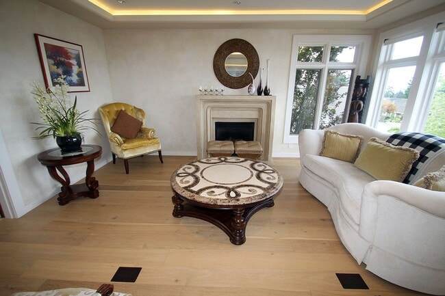 Photo - LUXURY 4 BEDROOM BELLEVUE HOME IN ‘THE SUM...