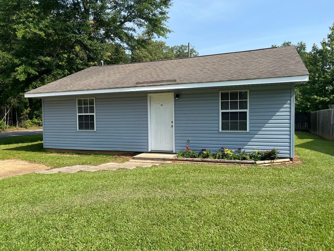 Front view - 15 Cottage Ln (Starkville, MS)
