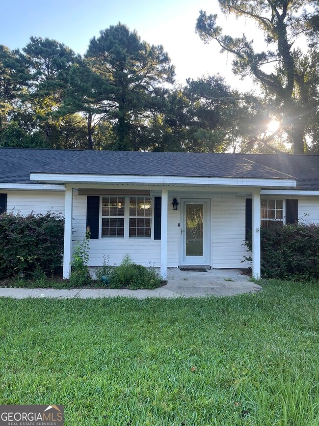 Photo - 89 River Oaks St
