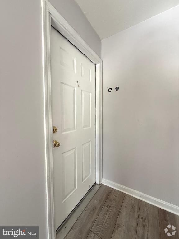 Building Photo - 22028 Oxford Ct Unit C9 Rental