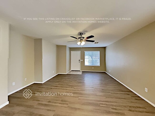 Photo - 834 E Impreria St