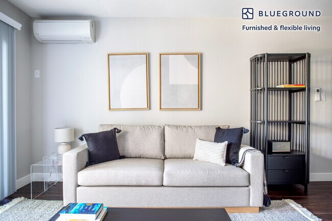 Photo - 655 S Fair Oaks Ave Unidad FL2-ID386