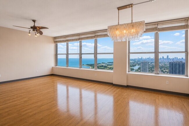 Photo - 655 W Irving Park Rd
