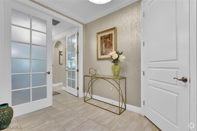 Building Photo - 2739 Tiburon Blvd E Unit 102 Rental