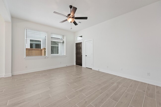 Photo - 21118 Medina River Dr