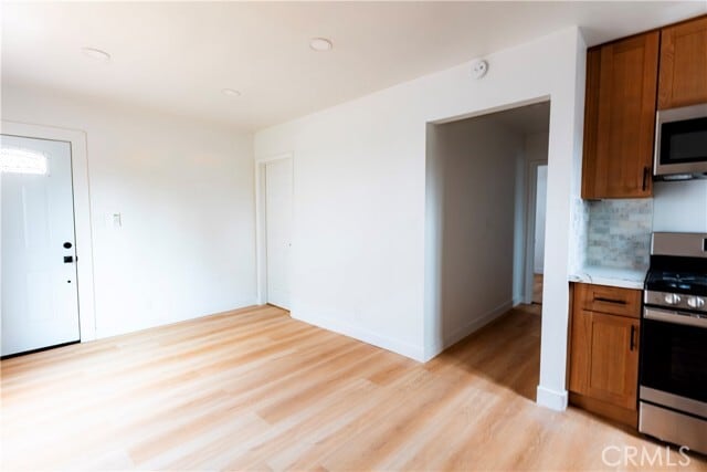 Photo - 784 E Walton St