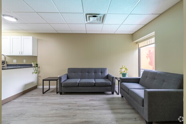 3BR, 1BA - Living/Dining Room - University Towers - UofM Student Housing