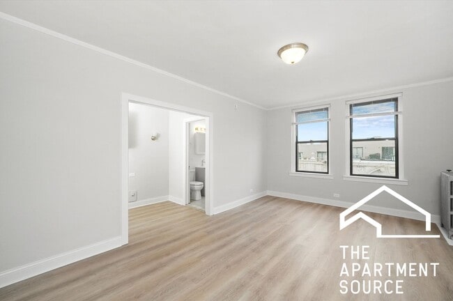 Photo - 2779 N Milwaukee Ave Unidad 309