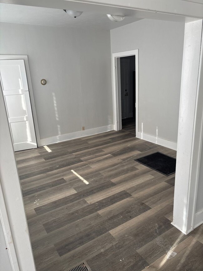 Photo - Charming 2 Bedroom 1 Bath Home for Rent