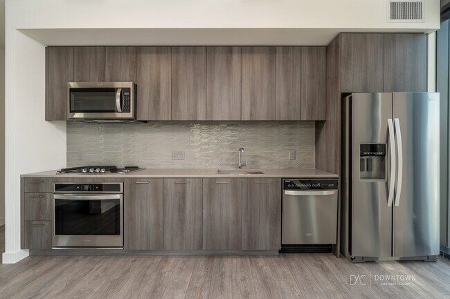 Photo - 823 W Madison St Unit 1106S