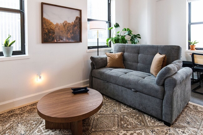 Photo - 758 N Broadway Unit SI ID1379067P