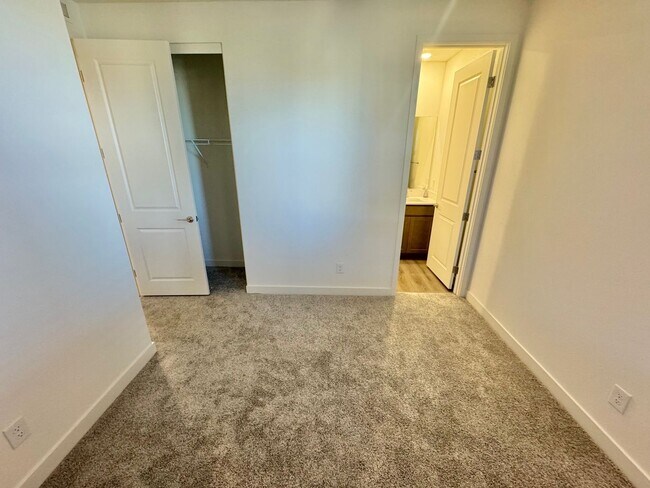 Photo - MOVE IN SPECIAL WITH THIS BEAUTIFUL BRAND NEW HOME: 3-BEDROOM HOME IN SUMMERLIN RESIDENCE
