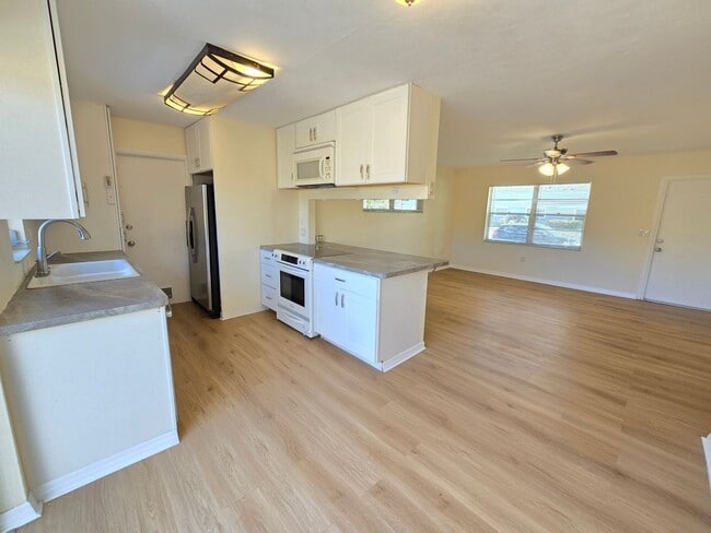 Photo - South Sarasota/ Gulf Gate 3 bed/ 1 bath Ho...