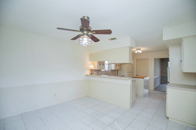 Photo - 3903 Kiamesha Dr
