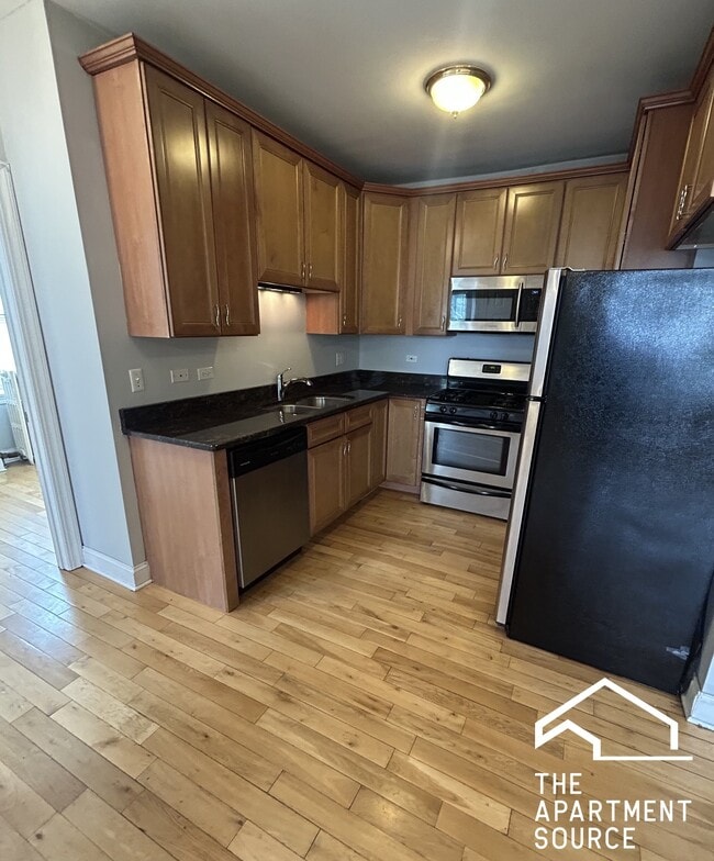 Building Photo - 4542 W George St Unit 2