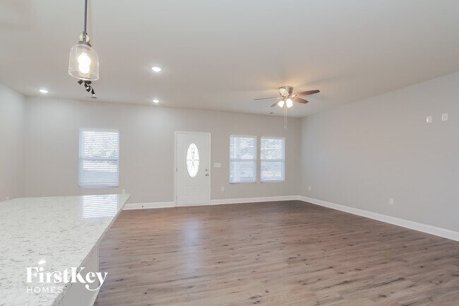 Photo - 5109 Tuckaseegee Rd