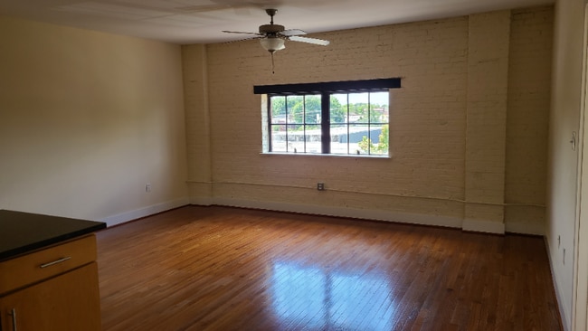 Photo - 2318 Herbert Hamlet Alley Unidad 15