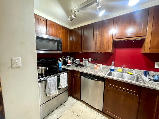 Photo - 28 Symphony Rd Unit 1