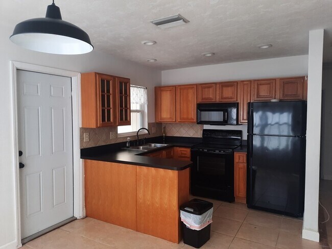 Photo - 3234 35th Ave N