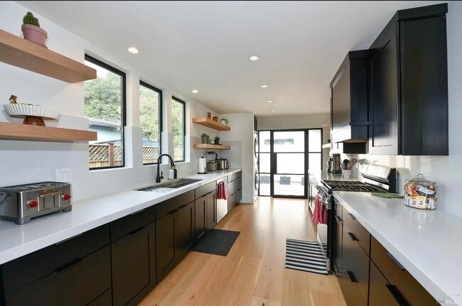Photo - 2470 W Pueblo Ave