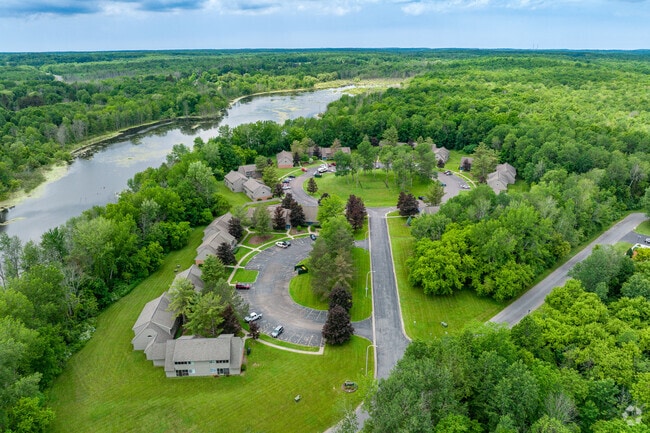 Aerial Map - Meadowbrook Estates - Meadowbrook Estates Rental