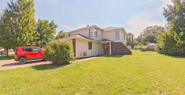 2507 Candlewood Dr