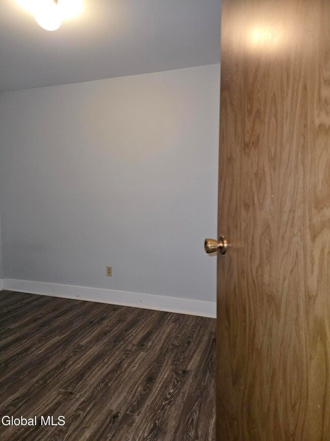 Photo - 93 Ridgewood Terrace