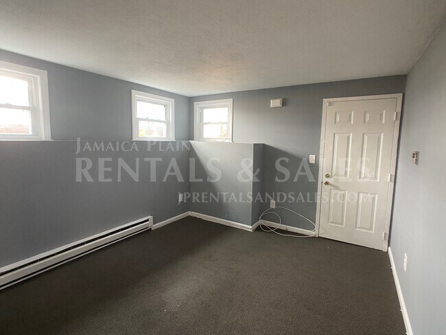 Photo - 15 Pinedale Rd Unit 3