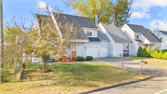 Photo - 670 Middletown Ave Unit 670 Middletown Ave