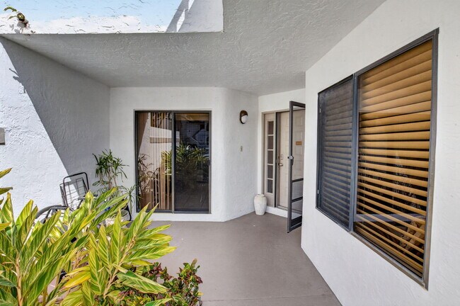 7473 Glendevon Ln Unit 402