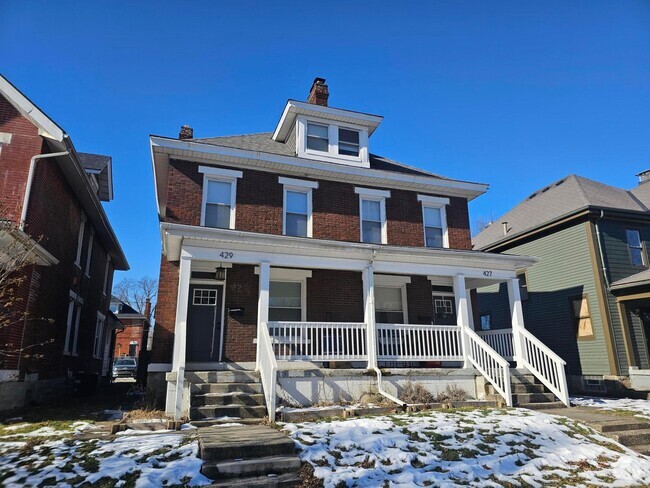 Building Photo - 429 Stoddart Ave Rental