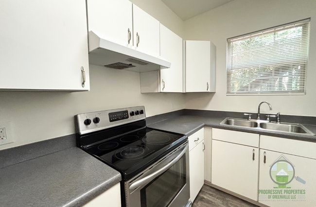 Photo - 129 Harrington Ave