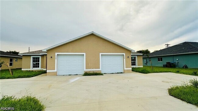 526 NE 25th Ave