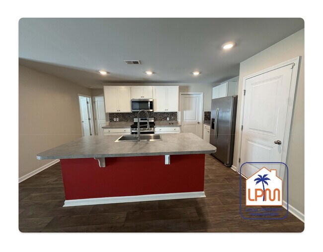 Photo - Beautiful and spacious 5-Bedroom Home in Convenient Okatie Location
