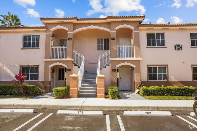 Building Photo - 2600 SE 12th Pl Unit 203 Rental