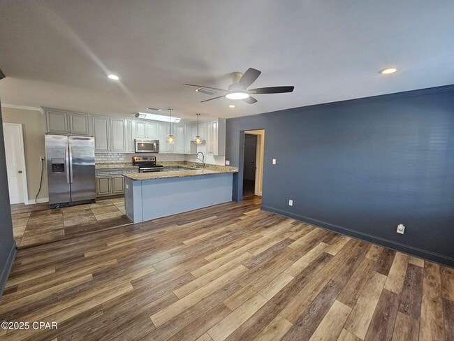 Photo - 106 N Macarthur Ave