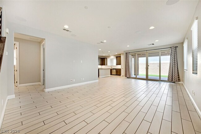 Photo - 164 Pace Ave