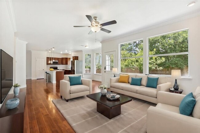 Photo - 2926 Winchester Dr