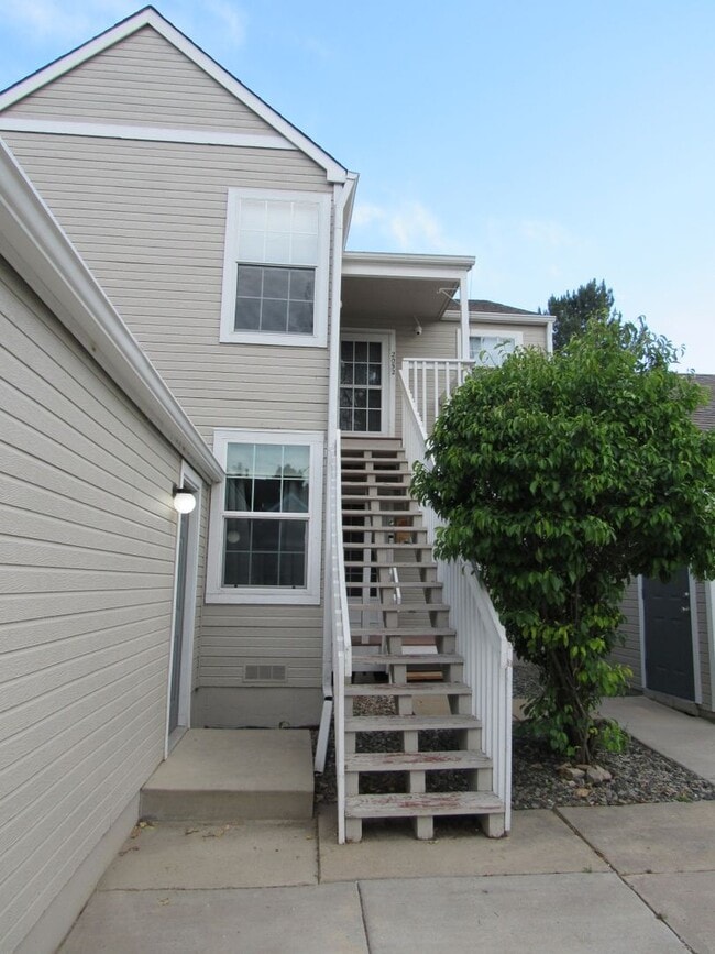 Building Photo - Fully Remodeled Condo in Broomfield
