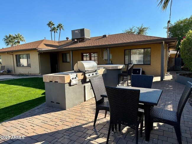 Photo - 8110 E Windsor Ave