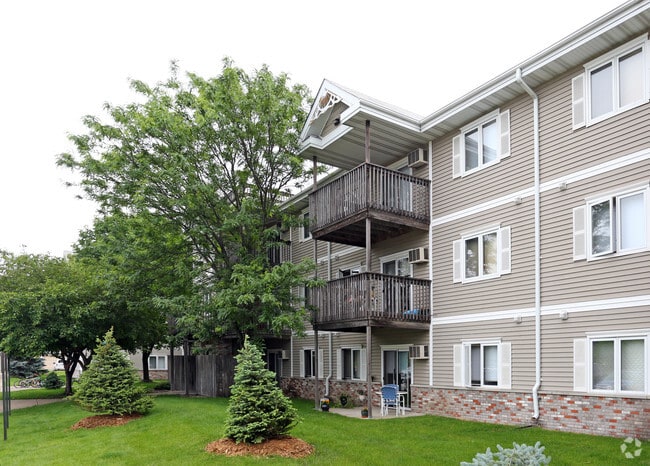 Edificio - Oakland Pointe