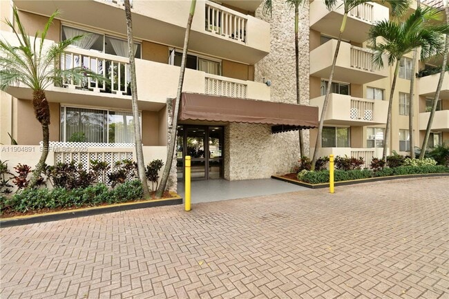 Building Photo - 1800 Sans Souci Blvd Unit 132