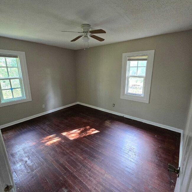 Photo - "Full Brick 3-Bed Home on Monroe Avenue: In the Heart of Macon!"