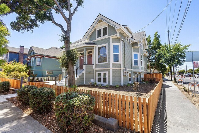 Photo - 1533 Lafayette St Unidad 1533 Lafayette St #4 - LU