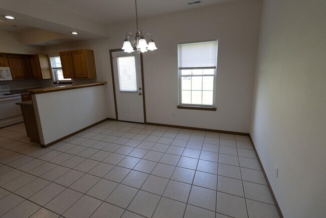 Photo - 5000 Derby Ridge Dr Unit 109