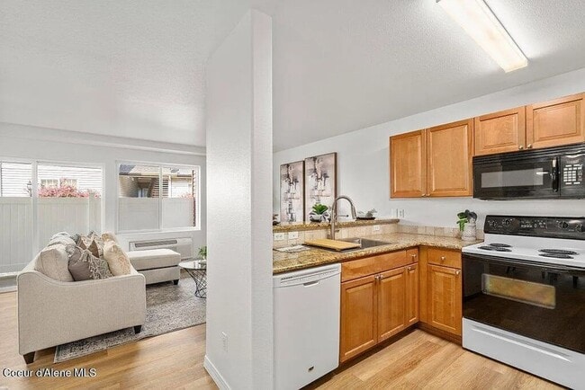 Photo - Beautiful 3 Bed / 2 Bath Lower-Level Condo – Promenade Condos, Post Falls