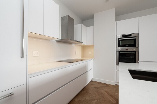 Photo - 150 Fermanagh Ave Unit 43